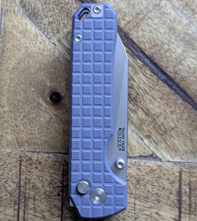 Colsed edc folder